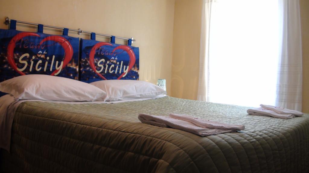 Hotel Heart Of Sicily Mistretta Esterno foto